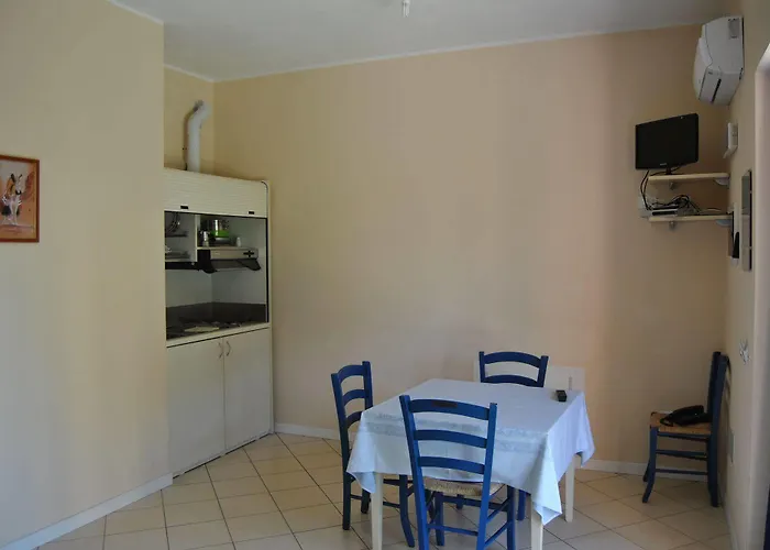 Oasi Del Viandante 아파트 데르비오