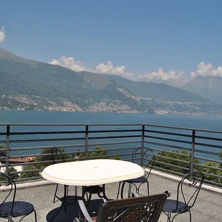 سكن أواسي ديل فياندانتي Lake Como